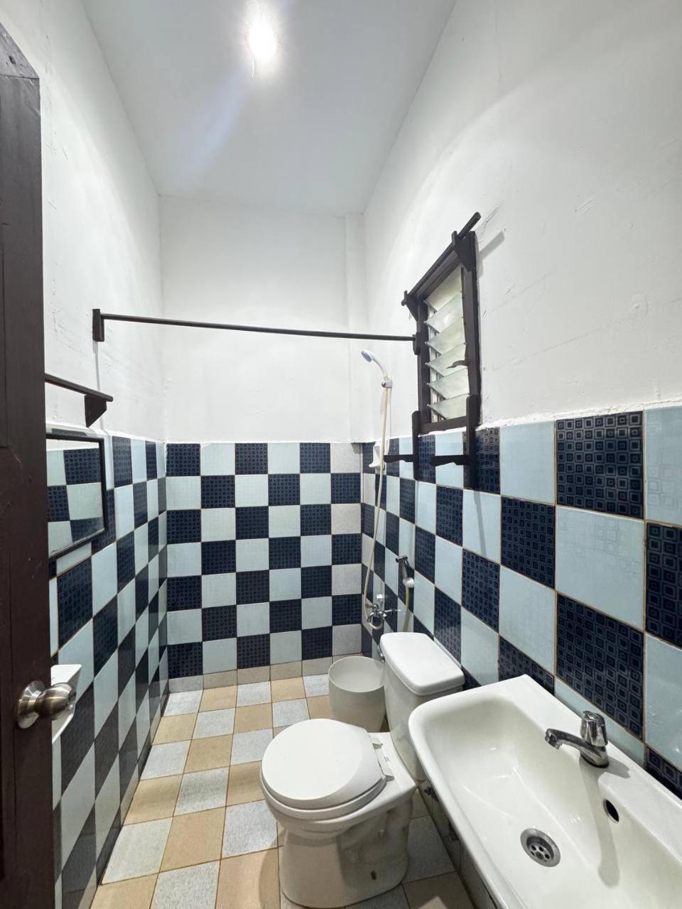 Aquaholik Traveler'S Lodge El Nido Eksteriør billede