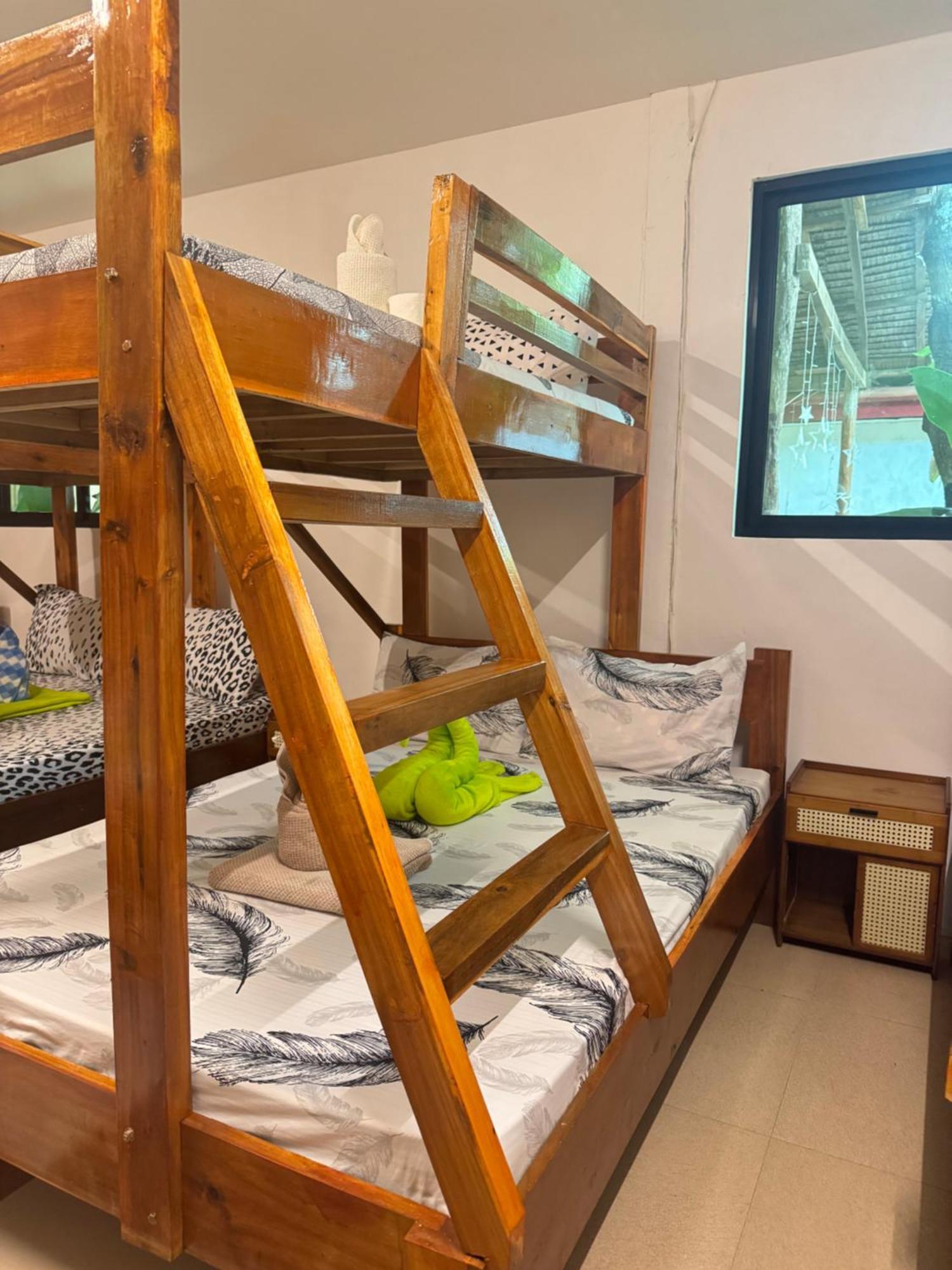 Aquaholik Traveler'S Lodge El Nido Eksteriør billede